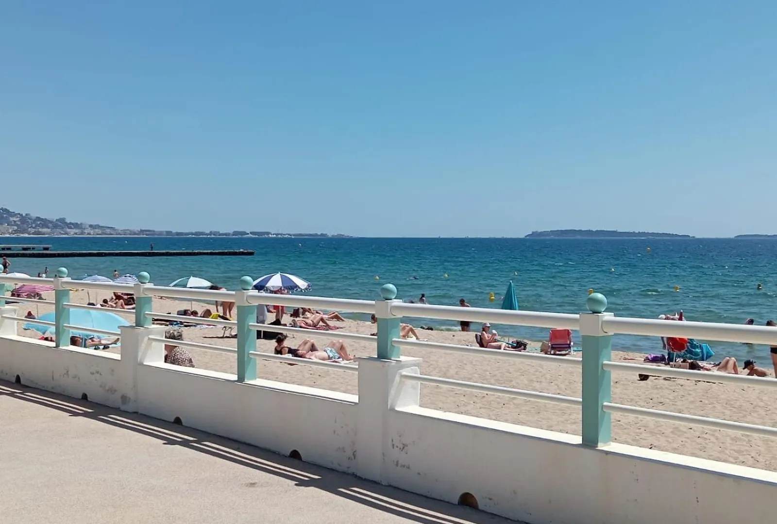Residence Bord De Mer, Cannes Midi, Acces Direct A La Plage Apartamento